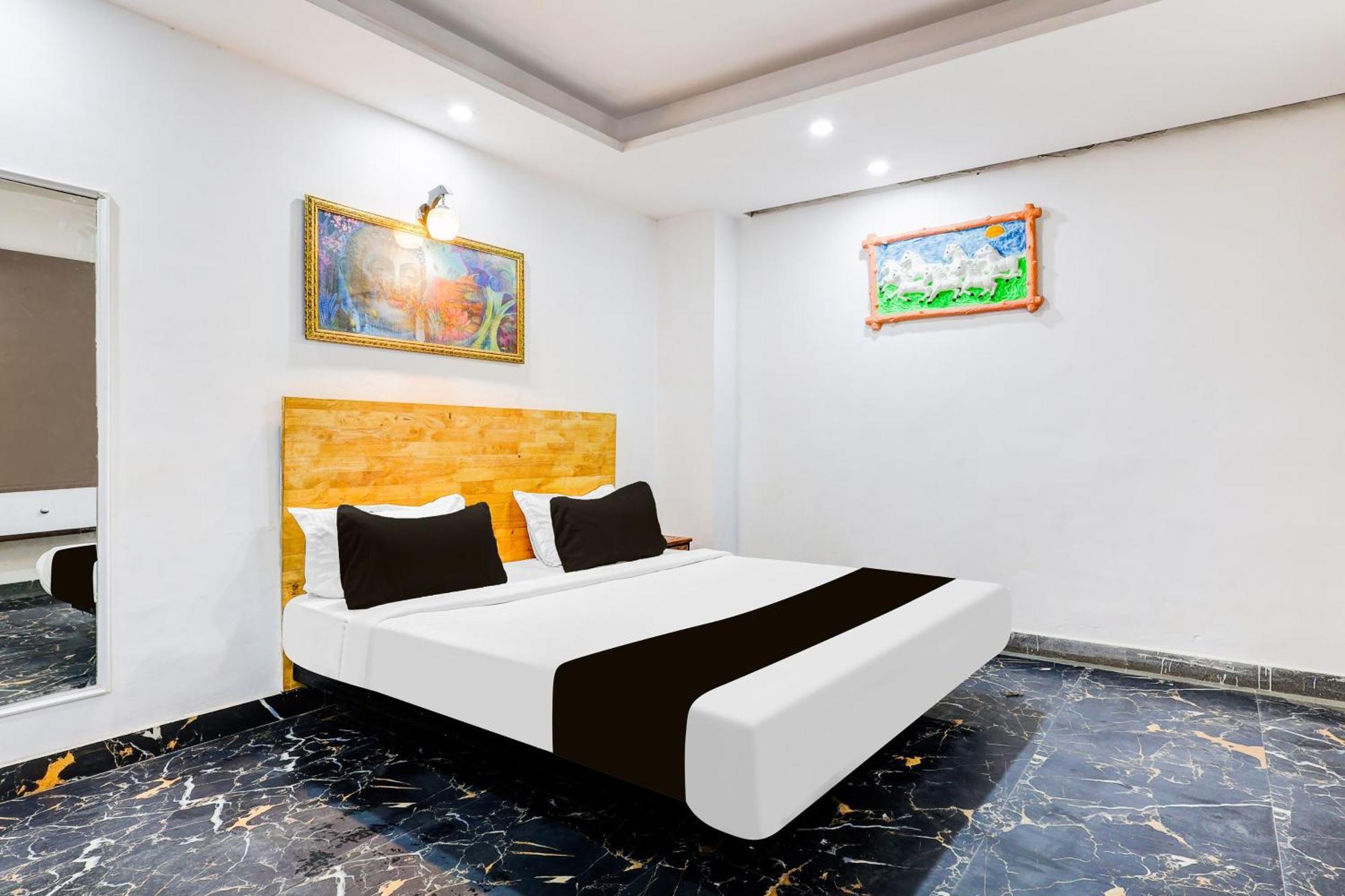 Hotel O Hari Nagar Ashram นิวเดลี ภายนอก รูปภาพ